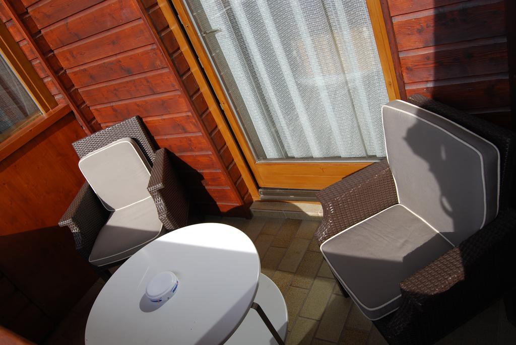Appartement Zweikofelblick Ениг Экстерьер фото